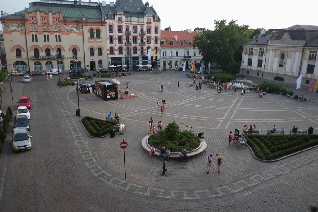 クラクフView To The Cracow Basicアパートメント エクステリア 写真
